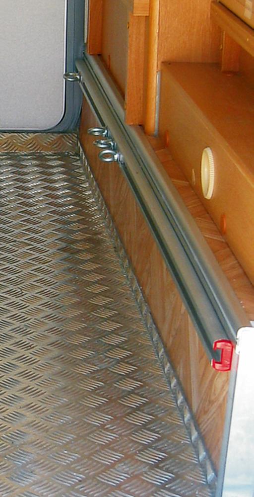 Skinne garage-bars Fiamma