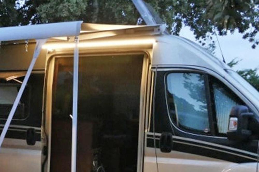 Viganella Takrenne m/LED lys 1500 mm Svart