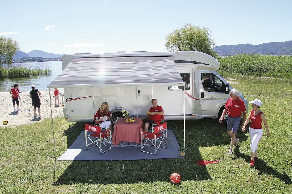 Markise F80 S Titanium kassett 290 Royal Grey