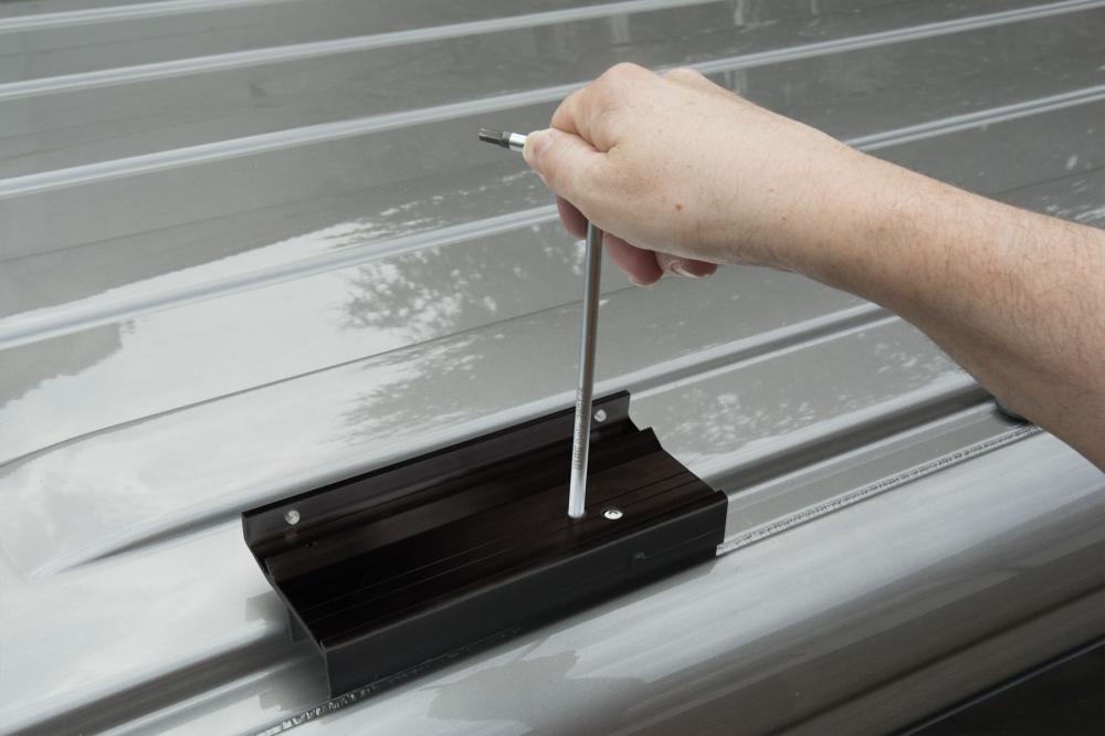 F40 Van Markise 270 Deep Black