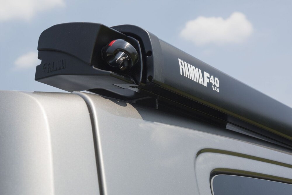 F40 Van Markise 270 Deep Black