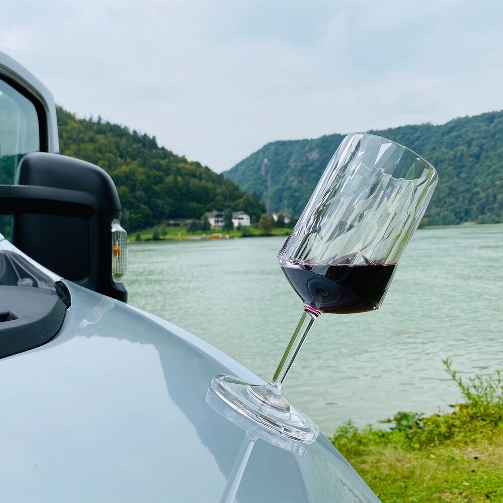 Magnetisk glass - Vinglass m/stett High Tech 20 cl klar bunn pk a 2 stk