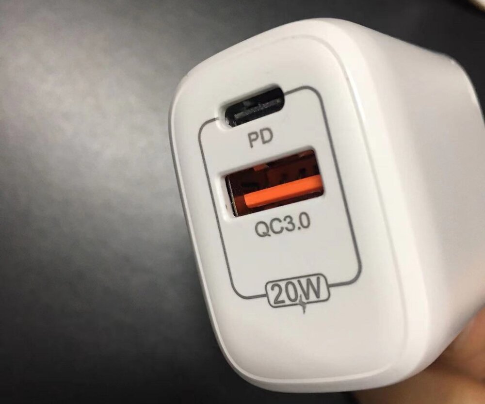 Hurtiglader USB A+C, QC 3.0